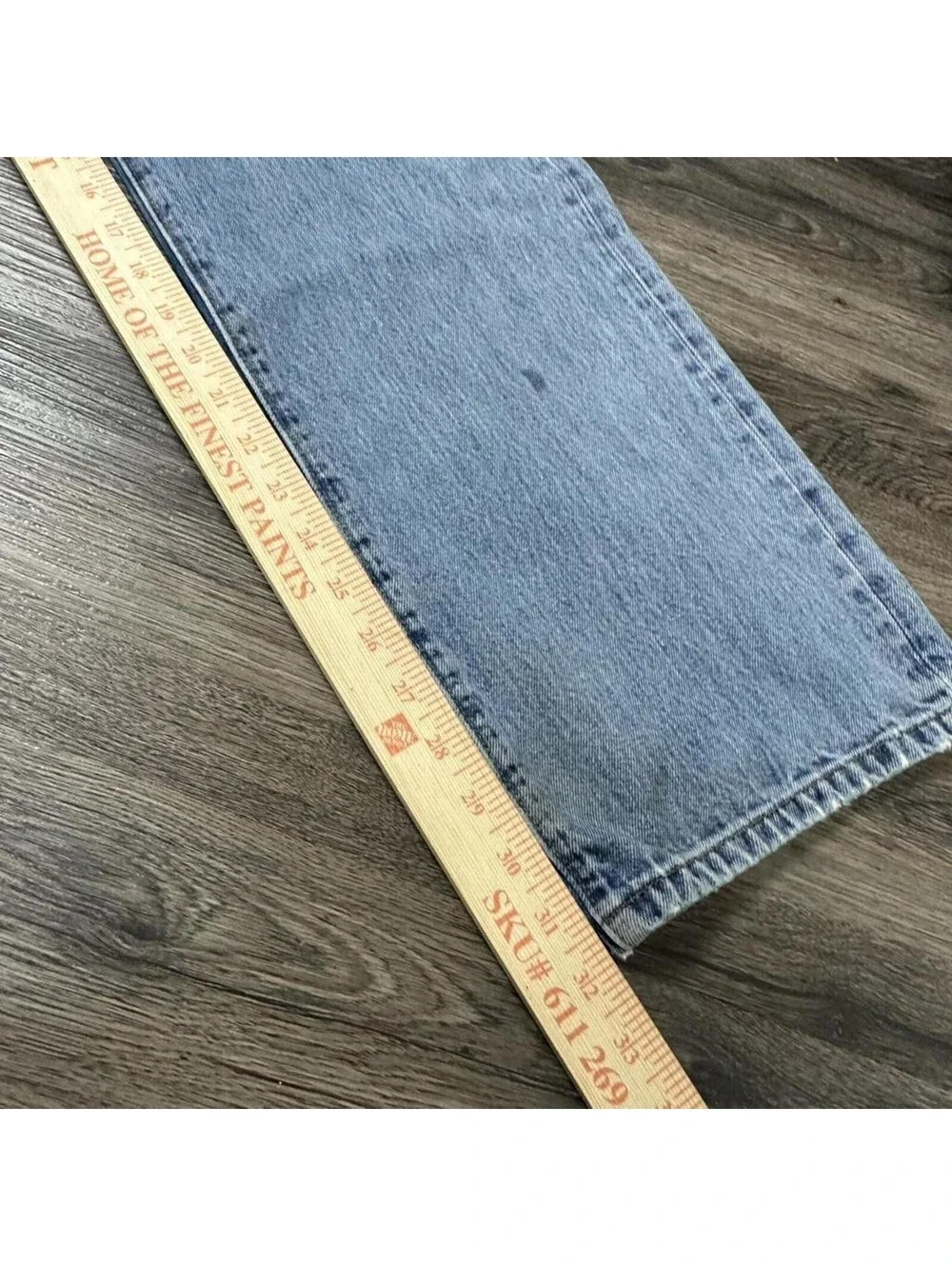 Vintage Levi’s 501 straight fit blue jeans button fly Men 36x32